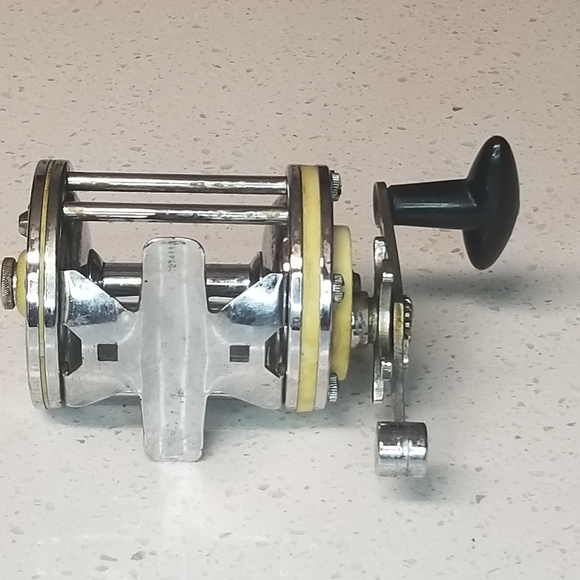 Vintage Garcia Mitchell 600A Trolling Fishing Reel Made in France - Picture 11 of 16